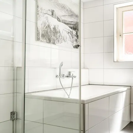 Retro-modern In Der Bregenzer Fussgaengerzone Appartement *
