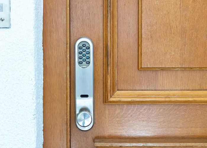 Retro-modern In Der Bregenzer Fussgaengerzone Apartman